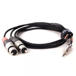 Y-Adapterkabel mit 3,5-mm-Stereo-Ministecker und zwei XLR-Buchsen, 1,5 m Länge, für Audiogeräte.