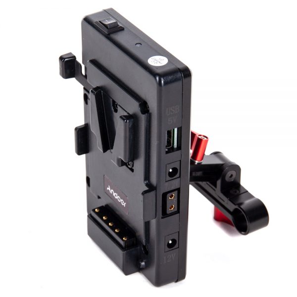 Andoer V-Mount-Verteilerplatte mit D-Tap-, 12-Volt-, 7,2-Volt- und USB-Ausgang für mehrere Geräte.