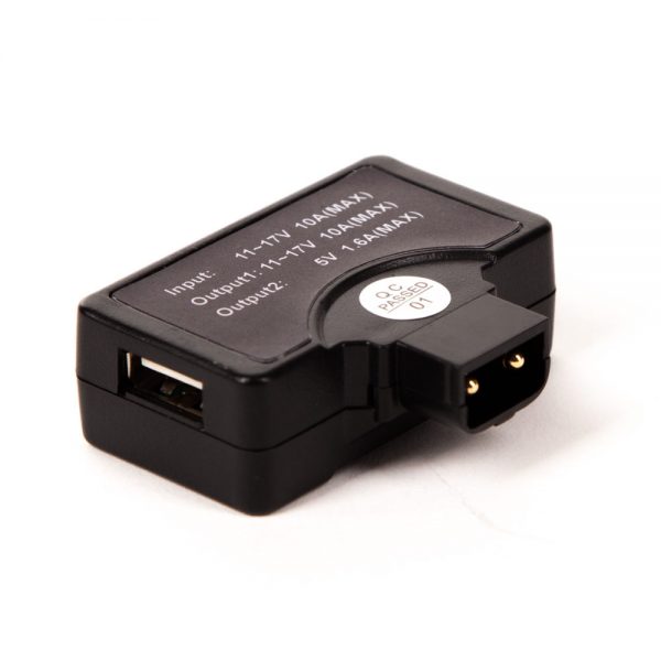 Andoer D-Tap-Adapter mit zusätzlichem USB-Ausgang für 5 Volt aus einem V-Mount-Akku.