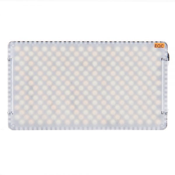 Aputure Amaran AL-F7 LED-Panel mit hohem Farbwiedergabeindex von CRI ≥95 und TLCI 95.