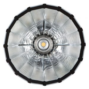 Aputure Light Dome Mini II Softbox 55cm mit geringem Gewicht für schnelle Montage.