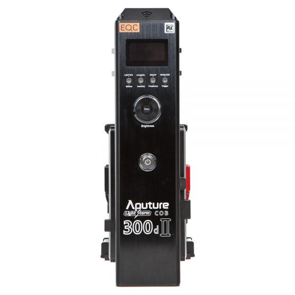 Aputure Light Storm LS C300d II geräuschlose LED-Tageslichtleuchte mit 5500 K und CRI/TLCI-Wert von 96.