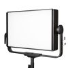 Flächenleuchte mit CCT- und HSI-Modus, 300 Filter-Voreinstellungen und Steuerung per DMX, Bluetooth oder Sidus-Link-App. Aputure Nova P300c RGBWW-LED-Flächenleuchte mit Farbtemperaturbereich 2000 bis 10.000 K und 120° Abstrahlwinkel.