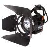 Tageslicht-Scheinwerfer mit hoher Lichtausbeute bei geringer Wärmeentwicklung, Vorschaltgerät im Set enthalten. ARRI Arrisun 2 200W HMI Lampe, ein Tageslicht-HMI-PAR-Scheinwerfer mit auswechselbaren Streuscheiben.