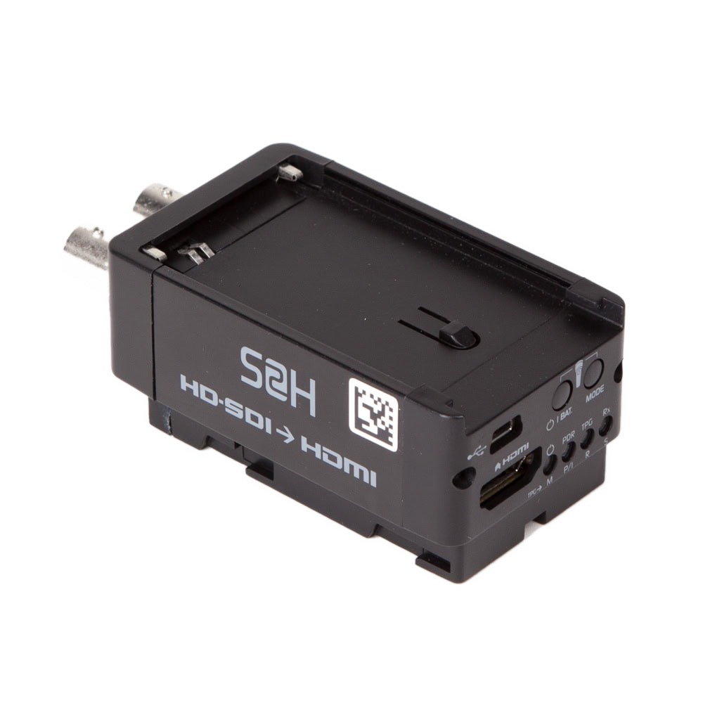 Atomos Connect S2H Konverter wandelt ein SDI-Signal in HDMI um und läuft auch im Akkubetrieb.