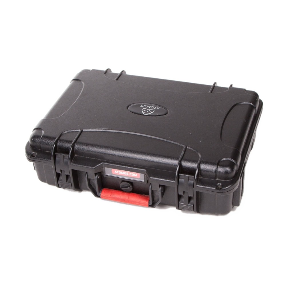 Atomos Ninja 2 HDMI-Feldrekorder wird im schwarzen Original-Transportkoffer mit Tragegriff geliefert.