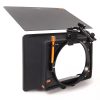 Für Gimbals und Steadicams entwickelt, wiegt der Rahmen 98 Gramm und nimmt bis zu zwei 4x4-Filter auf. Bright Tangerine Misfit ATOM Klemm-Kompendium mit Karbonschirm, das sich zum Aufklemmen auf 114-mm-Objektive eignet.