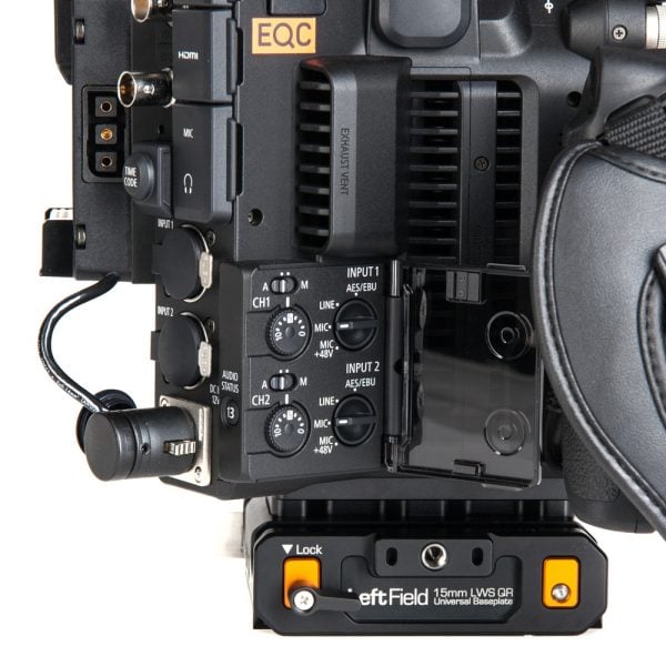 Canon EOS C300 Mark III Cine-Kamera mit Super-35-Dual-Gain-Sensor und 16 Blendenstufen Dynamik.