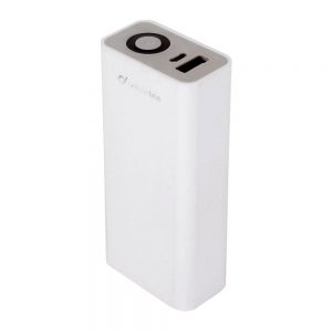 Cellularline A25-6000, eine USB-Powerbank mit 6000 mAh Kapazität und integriertem USB-Anschluss.