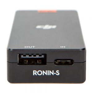 DJI Ronin-S Batterie-Adapter zum Laden des Griffs per USB-Typ-C ohne angeschlossenen Gimbal.