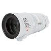 Zwei-Objektiv-Set für Super35 mit identischer Baulänge, Gewicht und Zahnkranzposition für schnellen Objektivwechsel; wahlweise mit PL- oder EF-Mount. DZOFilm Pictor Zoom Bundle vereint die Cine-Zoomobjektive 20-55mm und 50-125mm mit durchgehender Blende T2.8.