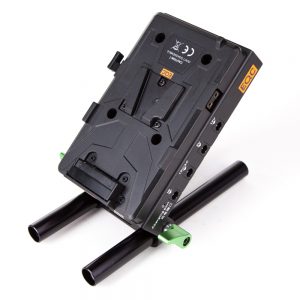 Lanparte VBP-01 V-Mount-Spannungswandler mit integriertem HDMI-Splitter und mehreren Stromausgängen.