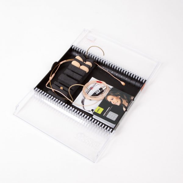 DPA 4066-F Headset-Mikrofon in Beige mit Lectrosonics-TA5-Stecker, IP58-geschützt gegen Feuchtigkeit.