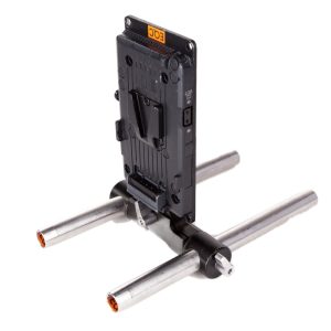 IDX V-Mount-Akkuplatte mit 19-mm-Rohrklemme für schwerere Studio-Stützrohrsysteme.