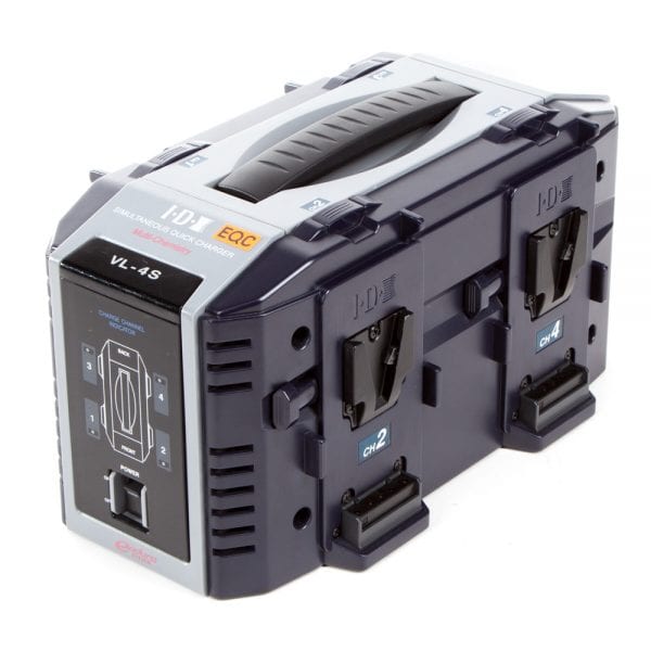 IDX VL-4S V-Mount-Ladegerät lädt vier Akkus gleichzeitig für größere Produktionen.