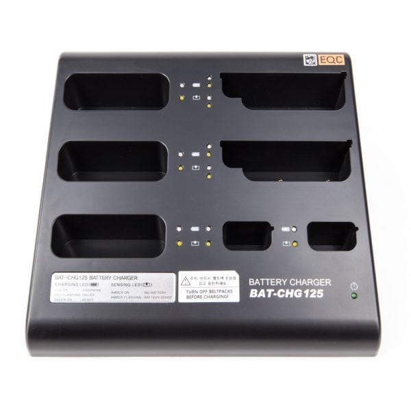 LaON BAT-CHG 125 Ladegerät für Intercom-Akkus mit sechs Ladeschächten und LED-Statusanzeige.