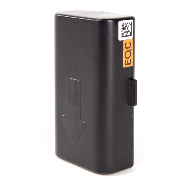 Wiederaufladbarer LaON BAT50 NiMH-Akku mit seitlicher Einrastklammer für Intercom-Beltpacks.