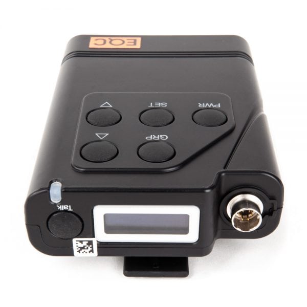 LaON BP150 Intercom-Beltpack mit seitlichem Anschlussport und kleinem Display in Seitenansicht.
