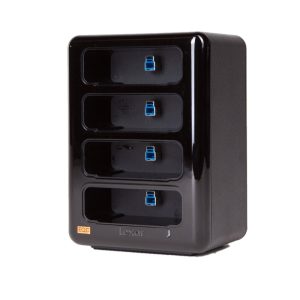 Lexar Professional Workflow HR2 Dock mit vier Schächten für Kartenleser und Thunderbolt-2-Anschluss.