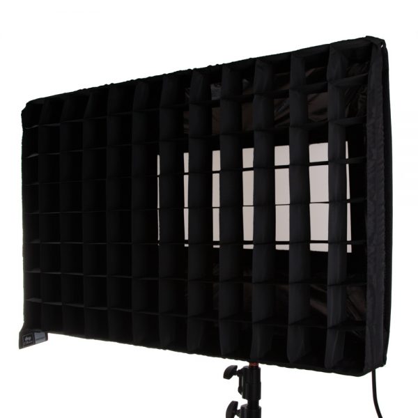 Litepanels Gemini 2x1 RGB LED Soft Panel mit RGBWW-Farbmischung und CRI 97 bei Tageslicht.