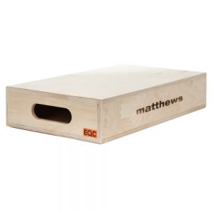 Matthews Apple Box in halber Größe, 51 x 30,5 x 10,2 cm, aus 9-lagigem Sperrholz gefertigt.