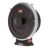 Fokal-Reduktor für Canon-EF-Objektive an Blackmagic-Kameras mit MFT-Mount, speziell für die BMPCC4K. Metabones BMPCC4K-EF-Speedbooster CINE XL 0.64x mit silbernem Verriegelungsring und Beschriftung LOCK/UNLOCK.