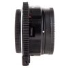 Mechanischer Objektivadapter ohne elektronische Kommunikation zur Kamera. Metabones Sony-E-Nikon-F-Adapter in der Seitenansicht mit zwei geriffelten Ringen.