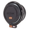 Metabones Sony-E-Nikon-F-Speedbooster Ultra 0.71x mit breitem geriffeltem Blendenring und Standfuß.