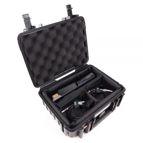 Redrock MicroTape Sonar Entfernungsmesser im Transportkoffer mit Kabeln und Zubehör verpackt.