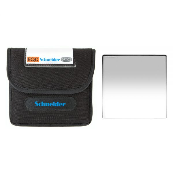 Schneider 5.65x5.65 Grad ND 0.3 Verlaufsfilter aus Water-White-Glas, im Set inklusive Tasche mit EQC-Logo.