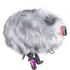 Kompaktes Richtrohrmikrofon mit natürlichem, gerichtetem Klang bei kurzer Baulänge; P48-Phantomspeisung. Set mit Windkorb, Fell und Tasche. Schoeps MiniCMIT Richtrohrmikrofon im Rycote-Cyclone-Windkorb für Außenaufnahmen mit Superniere-Charakteristik.