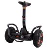Freihändig steuerbarer Mini-Elektroroller für Kamerafahrten mit Gimbal oder Handkamera, geeignet für unterschiedliches Terrain. Segway Ninebot MiniPRO, ein freihändig steuerbarer Elektroroller mit bis zu 25 km Reichweite.