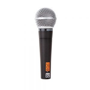 Shure SM58 ist ein dynamisches Nierenmikrofon mit einem Frequenzgang von 50 Hz bis 15 kHz.