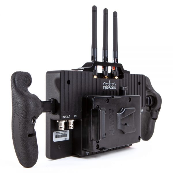 SmallHD 703 Bolt Kabelloser Regiemonitor 7 Zoll mit V-Mount-Akkuplatte auf der Geräterückseite.