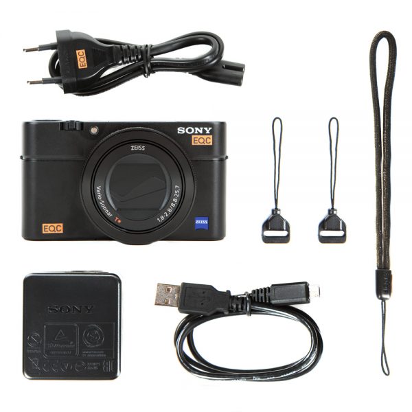 Sony DSC-RX100 Mark IV Kompaktkamera mit Zeiss Vario-Sonnar-Objektiv f/1.8–2.8 und optischem Bildstabilisator.