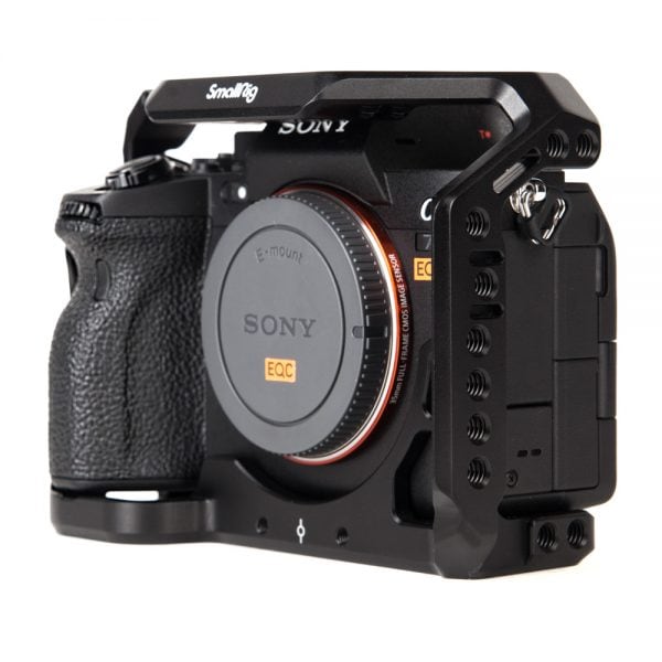 Sony Alpha a7S III spiegellose Vollformatkamera mit 4K-120p-Videoaufzeichnung und 5-Achsen-Bildstabilisierung.