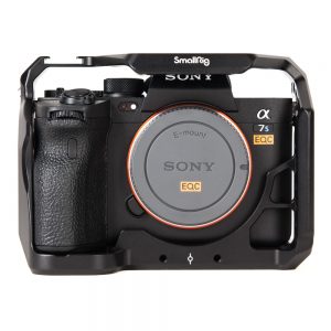 Sony Alpha a7S III spiegellose Vollformatkamera mit 4K-120p-Videoaufzeichnung und 5-Achsen-Bildstabilisierung.