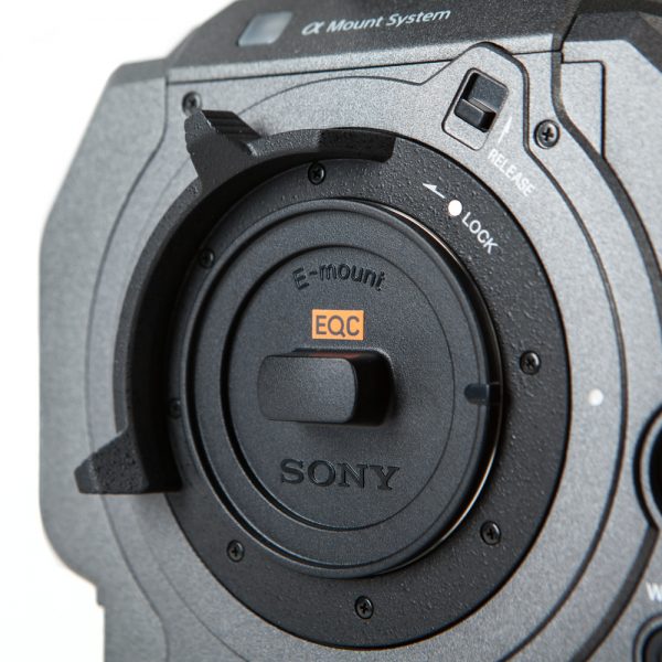 Sony FX9, Vollformat-Cine-Kamera mit elektronischem ND-Filter über vier bis 128 Blendenstufen.