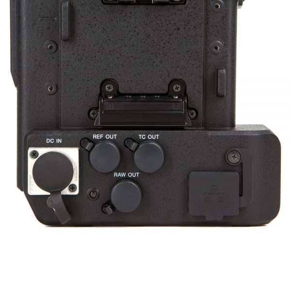 Sony XDCA-FX9 Erweiterungsmodul mit Anschlussfeld für DC-Eingang, Referenz- und Timecode-Ausgang.