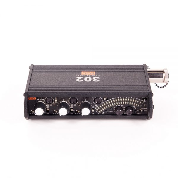 Sound Devices 302 tragbarer Tonmischer mit 40-Segment-Dreifarben-LED-Aussteuerungsanzeige, Draufsicht.
