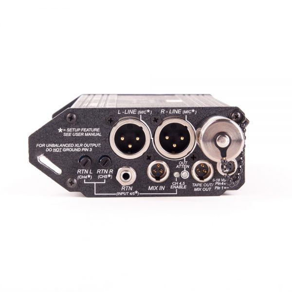 Sound Devices 302 tragbarer Tonmischer mit symmetrierten Line-Ausgängen und Rückkanal-Anschlüssen, Frontansicht.
