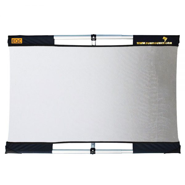 Sunbounce Sun-Bouncer Micro Mini, Silberseite reflektiert Licht kräftiger als die weiße Fläche.