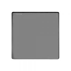 Tiffen 4x4 IR ND 0.9 Filter reduziert die Belichtung um drei Blendenstufen und dämpft Infrarot oberhalb 700 nm.