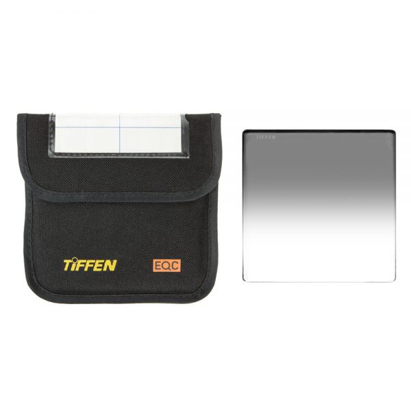Tiffen 5.65x5.65 Grad. ND 0.9 Weichkanten-Filter, verpackt mit schwarzer ColorCore-Schutztasche.