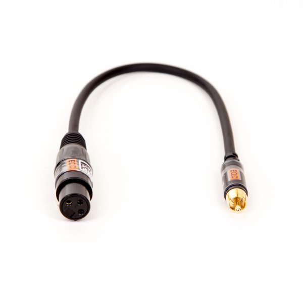 Adapterkabel mit XLR-Buchse auf RCA-Stecker und 20 cm Länge zur Verbindung von Audiogeräten.