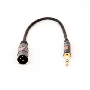 Adapterkabel mit XLR-Stecker auf einen 6,3-mm-Stereo-Klinkenstecker und 20 cm Länge.