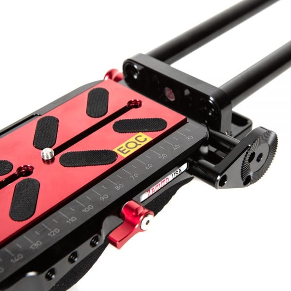 Zacuto VCT Pro Grundplatte für Kamera-Rigs mit VCT14-kompatiblem V-Keil und Gel-Schulterpolster.