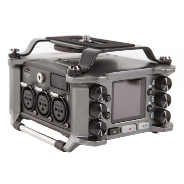 Zoom F6 MultiTrack Field Rekorder mit sechs XLR-Eingängen und 32-Bit-Float-Aufnahmefunktion.