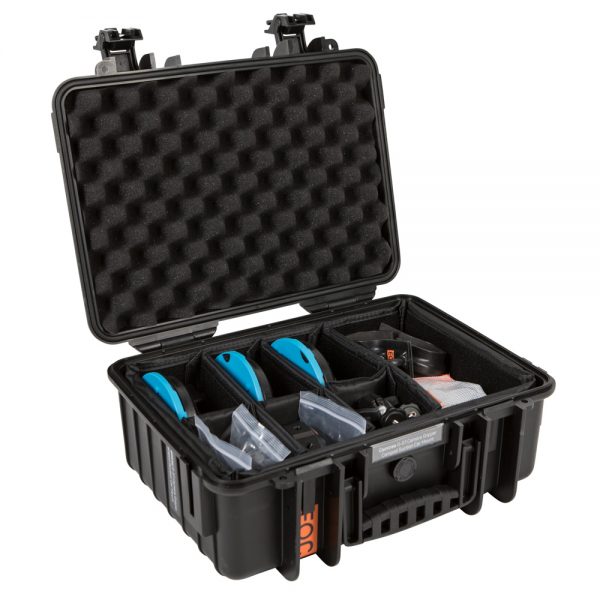Camtree G-51 Campod Saugnapf-Autohalterung in offener Transportbox mit unterteiltem Zubehörfach.