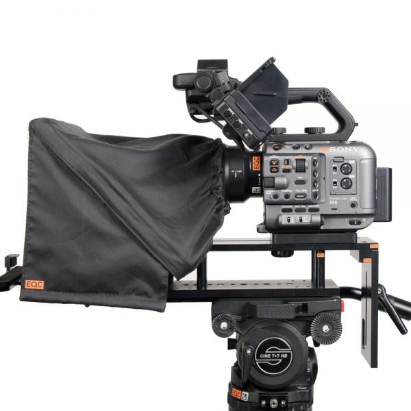 Datavideo TP-300 Tablet Teleprompter für Tablets bis 11,6 Zoll, mit klappbarer Haube und Halterung.